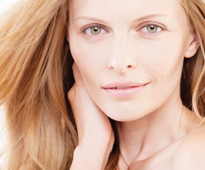 Dr. Laurel’s PRP Bar offers a revolutionary way to lift skin on the neck and at the jawline instantly